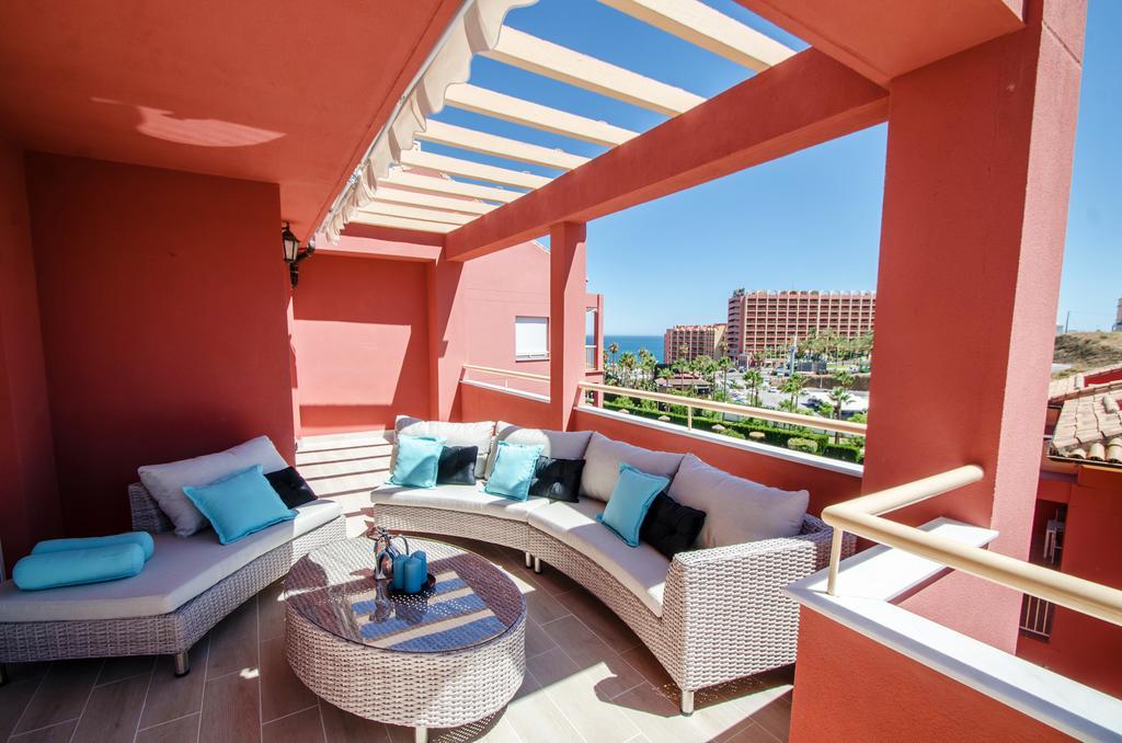 Gorgeous 170 Sq.M. Penthouse With Sea View Terraces Apartman Benalmádena Kültér fotó
