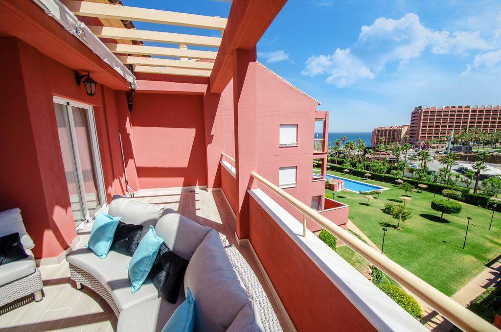 Gorgeous 170 Sq.M. Penthouse With Sea View Terraces Apartman Benalmádena Kültér fotó
