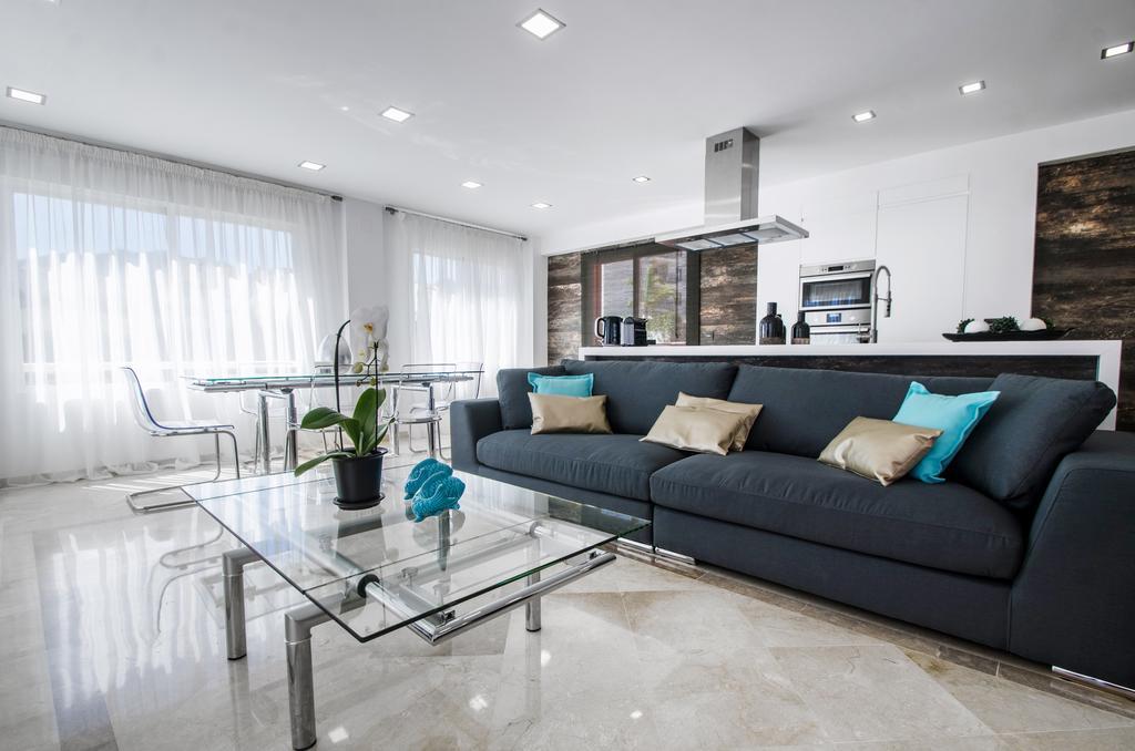 Gorgeous 170 Sq.M. Penthouse With Sea View Terraces Apartman Benalmádena Kültér fotó