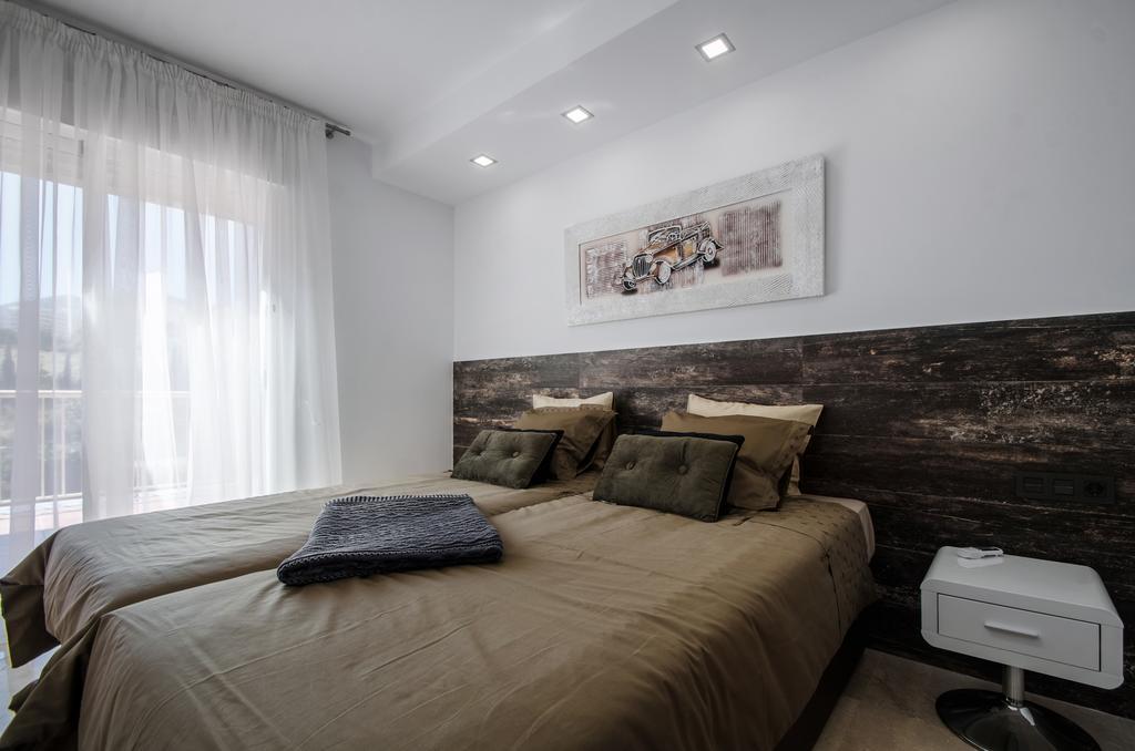 Gorgeous 170 Sq.M. Penthouse With Sea View Terraces Apartman Benalmádena Kültér fotó